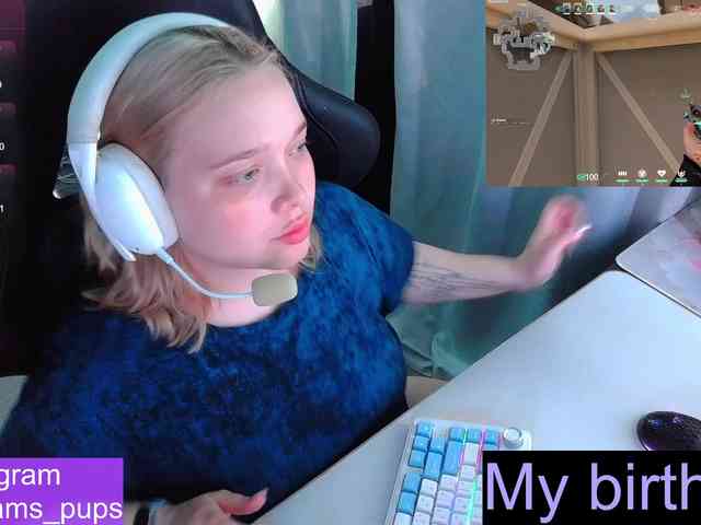 AlinaAdams webcam
