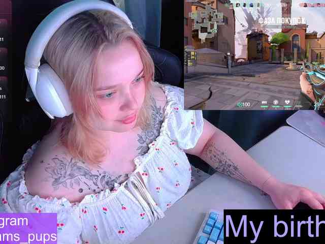 AlinaAdams webcam