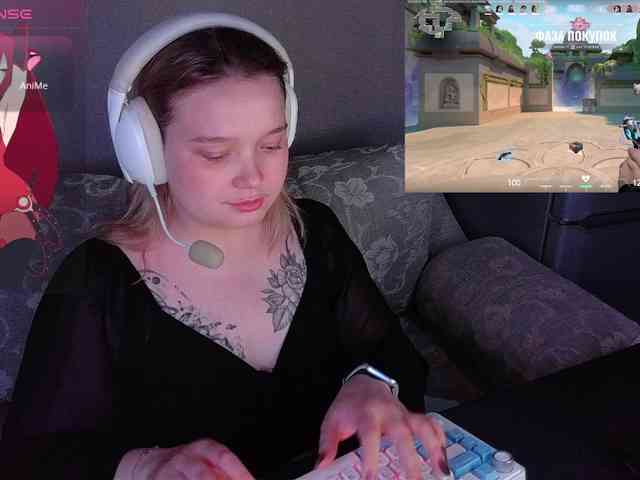 AlinaAdams webcam