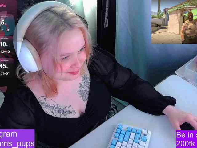 AlinaAdams webcam