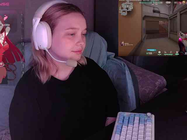 AlinaAdams webcam