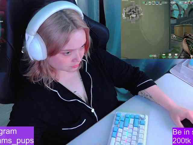 AlinaAdams webcam