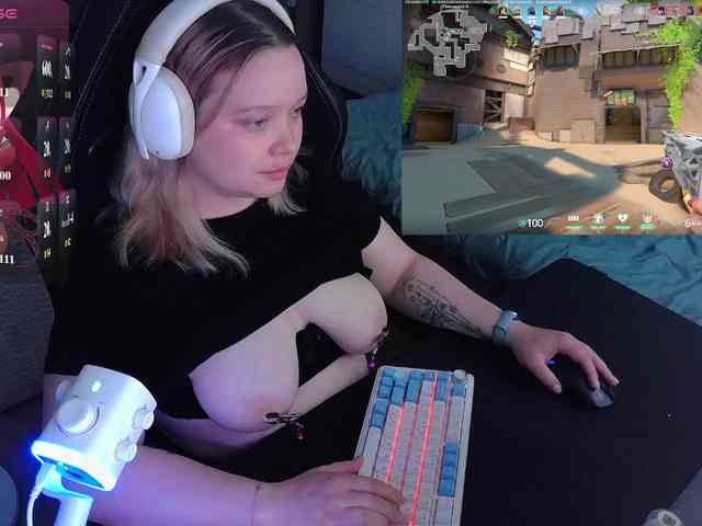 AlinaAdams webcam