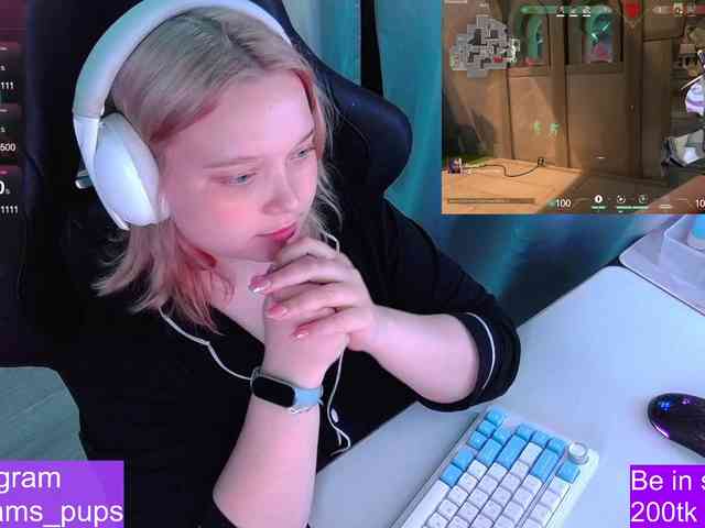 AlinaAdams webcam