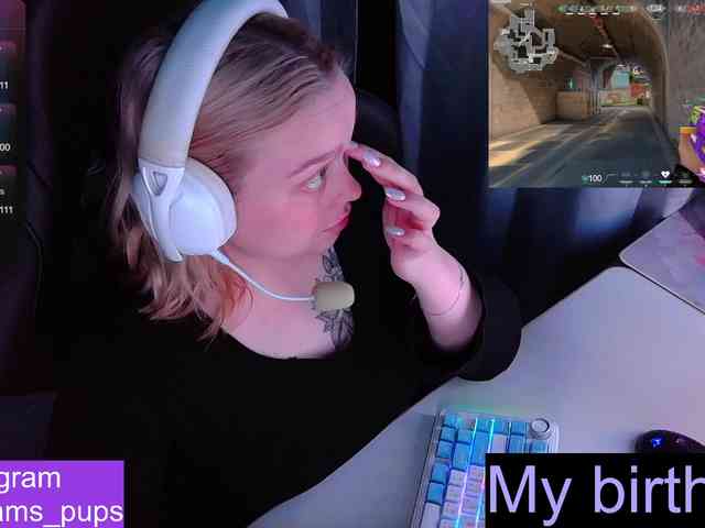 AlinaAdams webcam