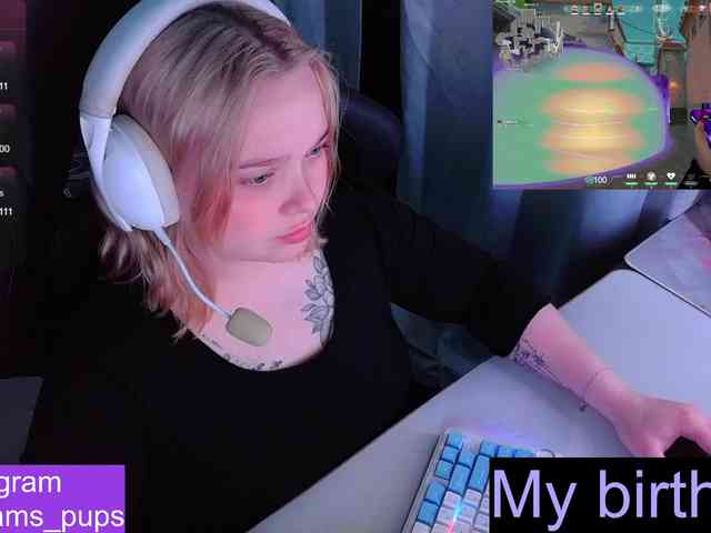 AlinaAdams webcam