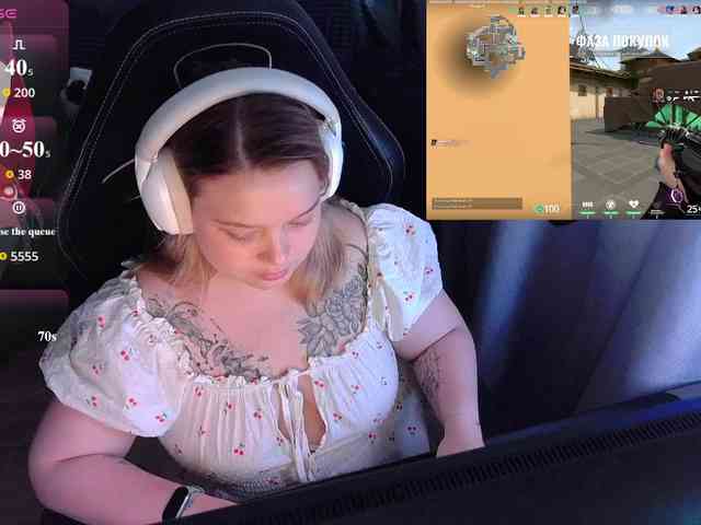 AlinaAdams webcam
