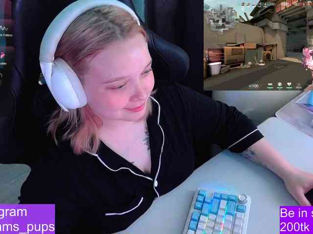 AlinaAdams webcam