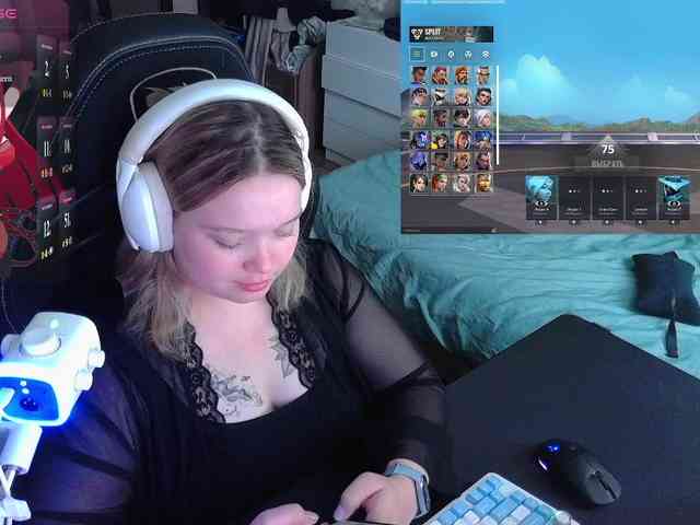 AlinaAdams webcam