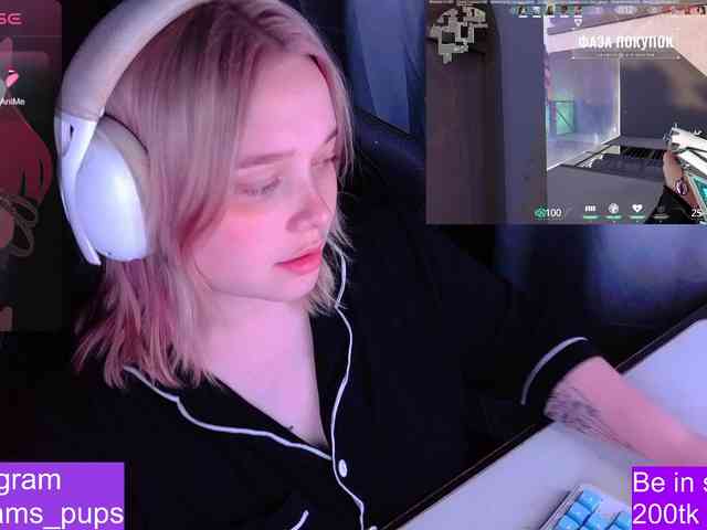 AlinaAdams webcam