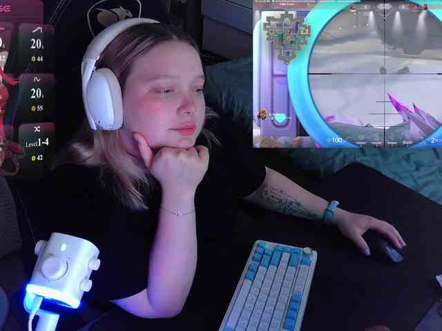 AlinaAdams webcam