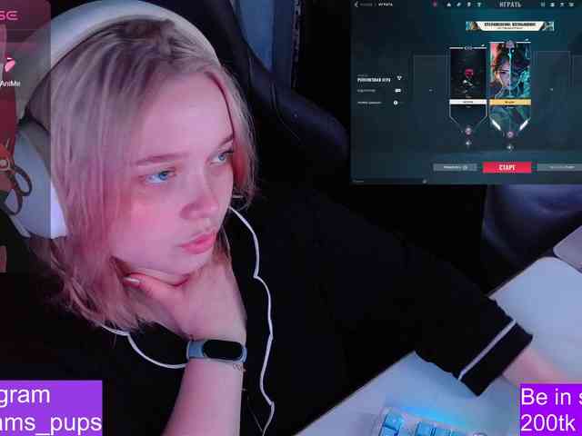 AlinaAdams webcam