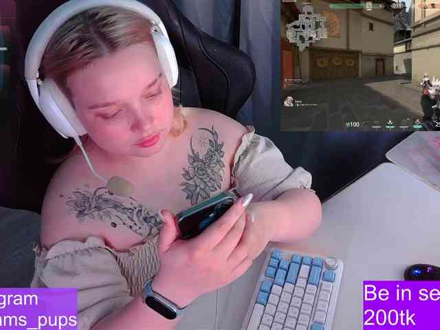 AlinaAdams webcam