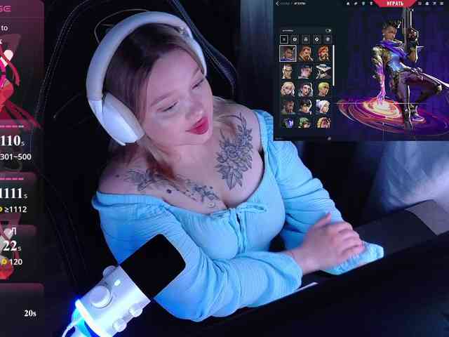 AlinaAdams webcam