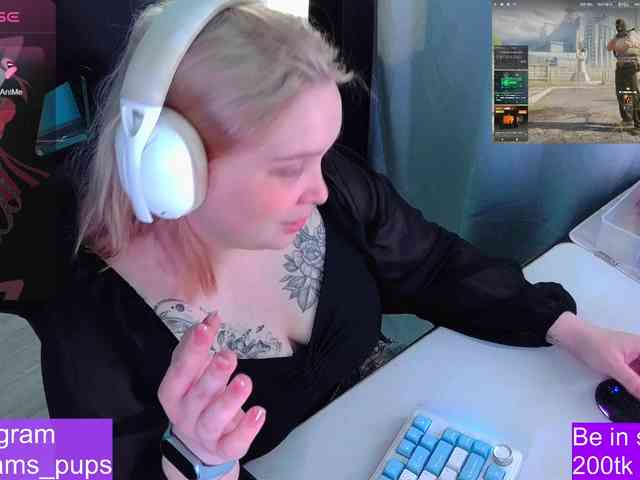 AlinaAdams webcam