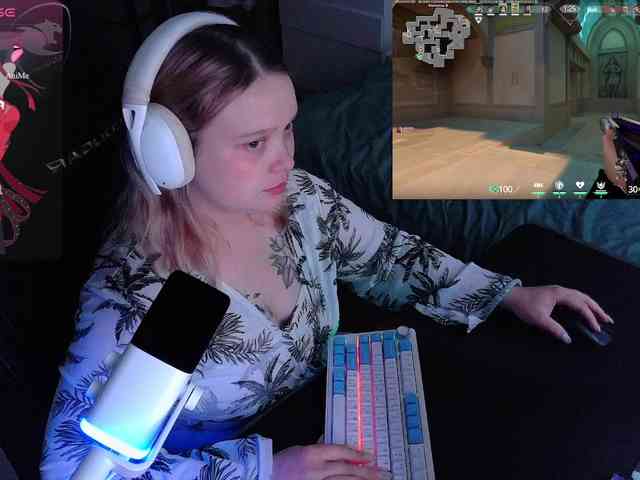 AlinaAdams webcam