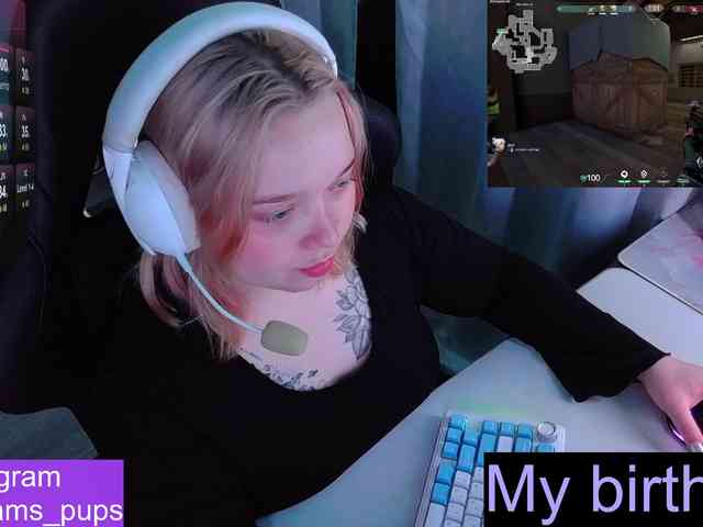 AlinaAdams webcam