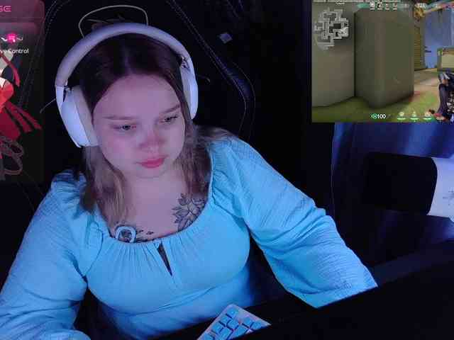 AlinaAdams webcam