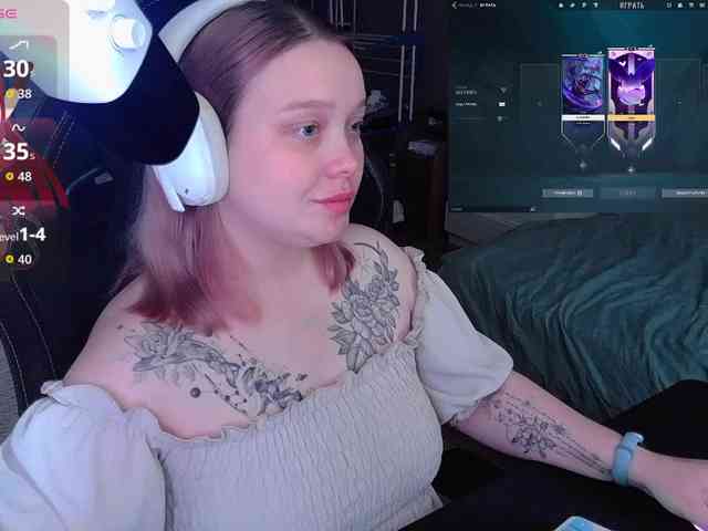AlinaAdams webcam