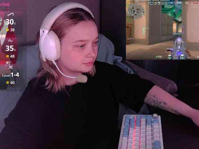 AlinaAdams webcam