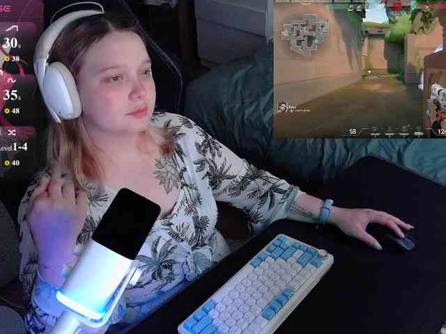 AlinaAdams webcam