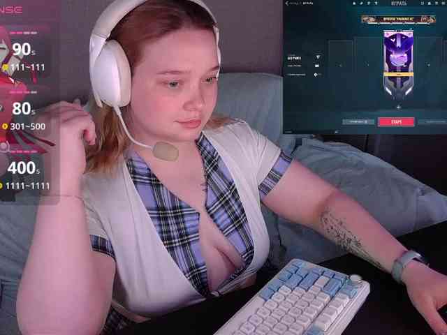 AlinaAdams webcam