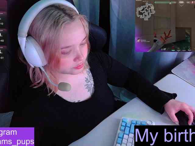 AlinaAdams webcam