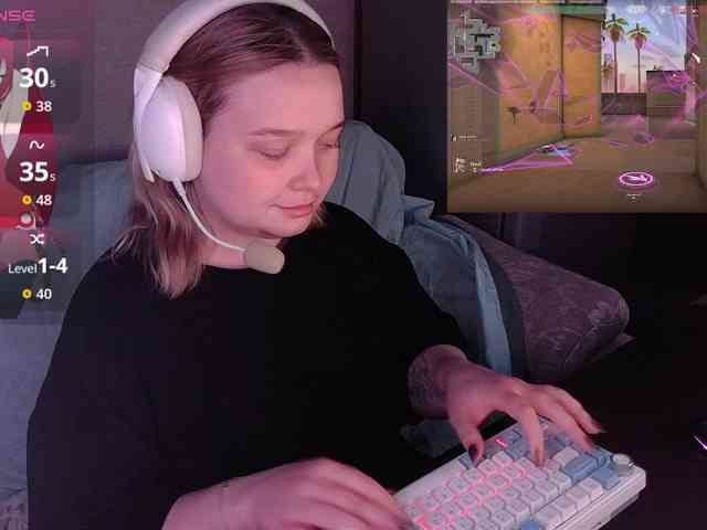 AlinaAdams webcam