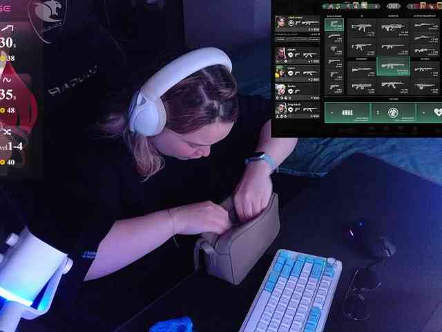 AlinaAdams webcam