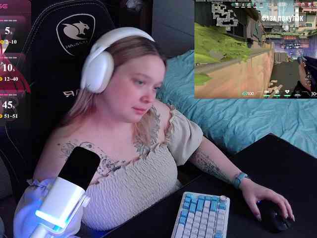AlinaAdams webcam