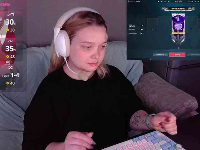 AlinaAdams webcam