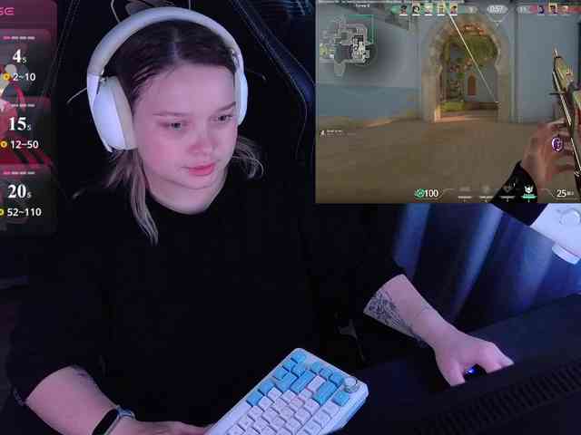 AlinaAdams webcam
