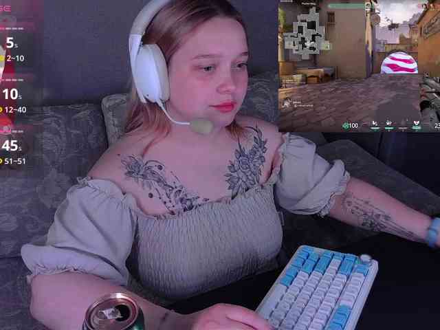 AlinaAdams webcam