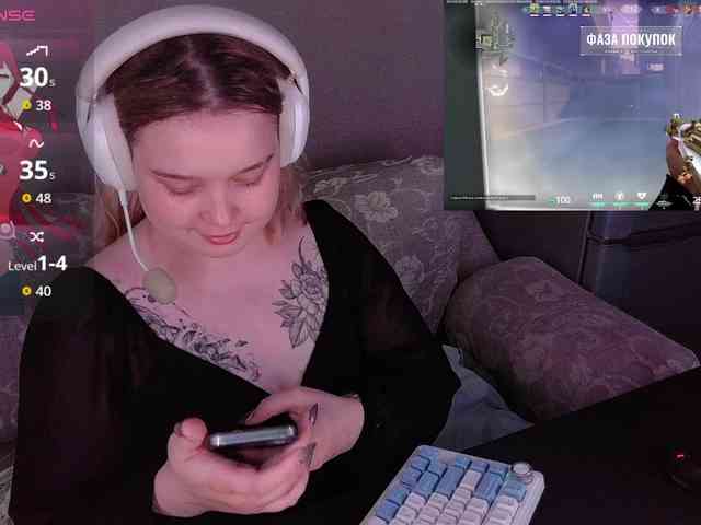 AlinaAdams webcam