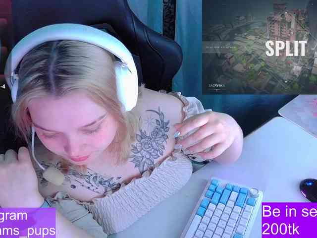 AlinaAdams webcam