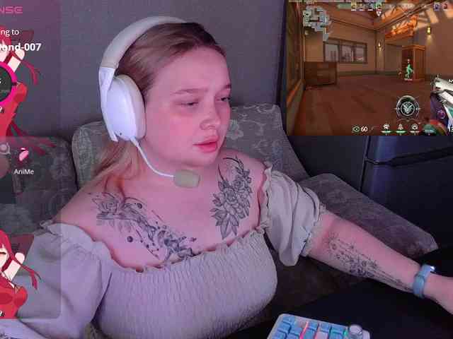 AlinaAdams webcam