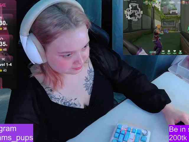 AlinaAdams webcam