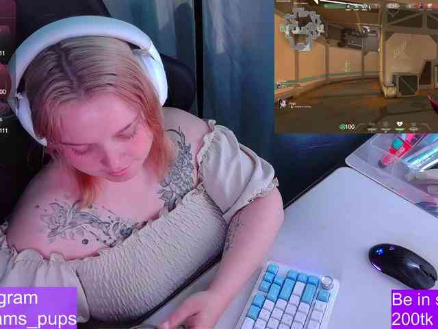 AlinaAdams webcam