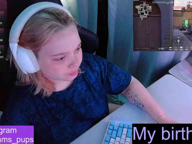 AlinaAdams webcam