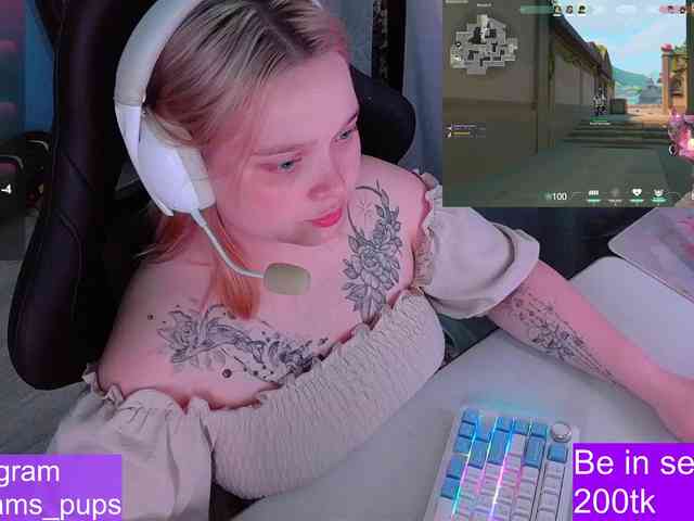 AlinaAdams webcam