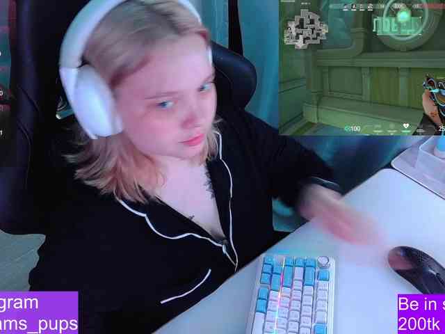 AlinaAdams webcam