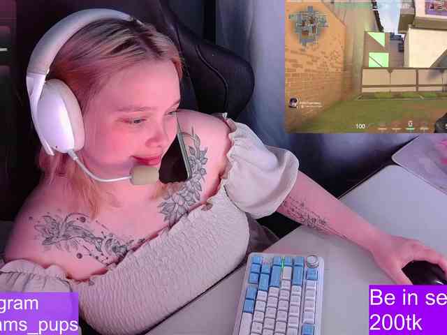 AlinaAdams webcam