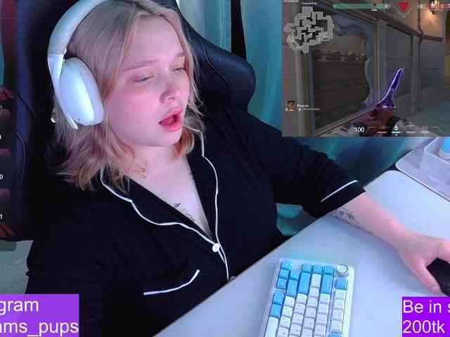 AlinaAdams webcam