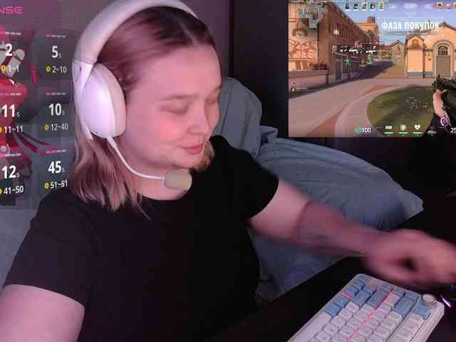 AlinaAdams webcam