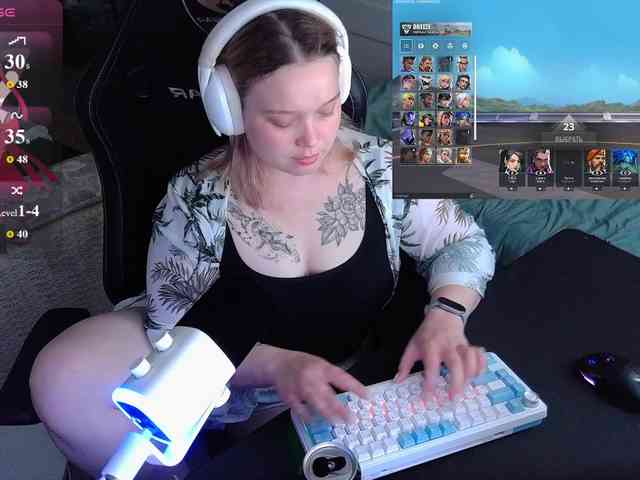 AlinaAdams webcam
