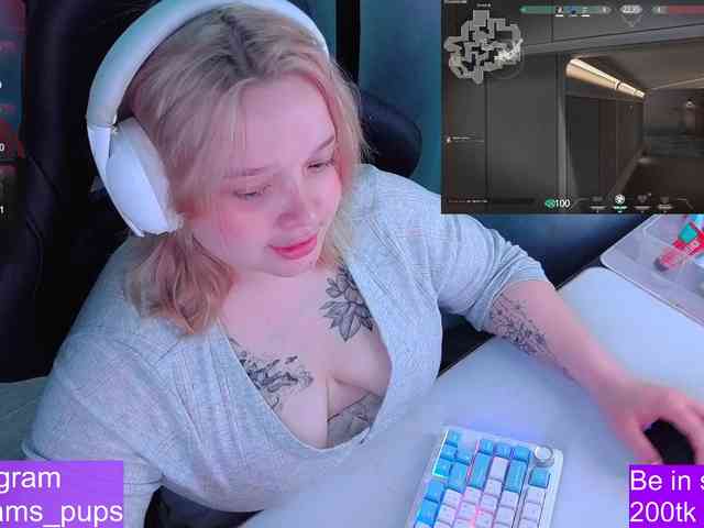 AlinaAdams webcam
