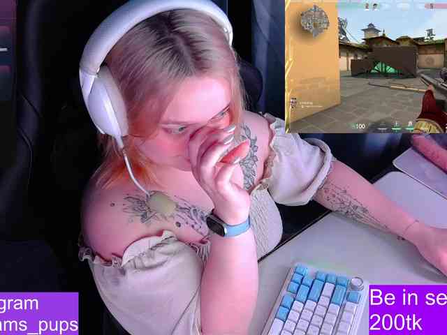AlinaAdams webcam