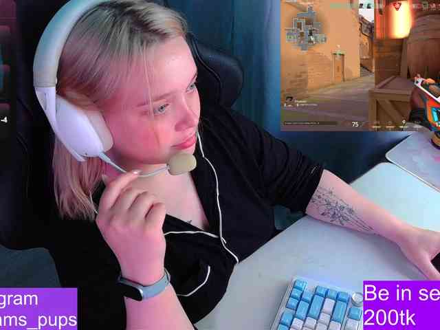 AlinaAdams webcam