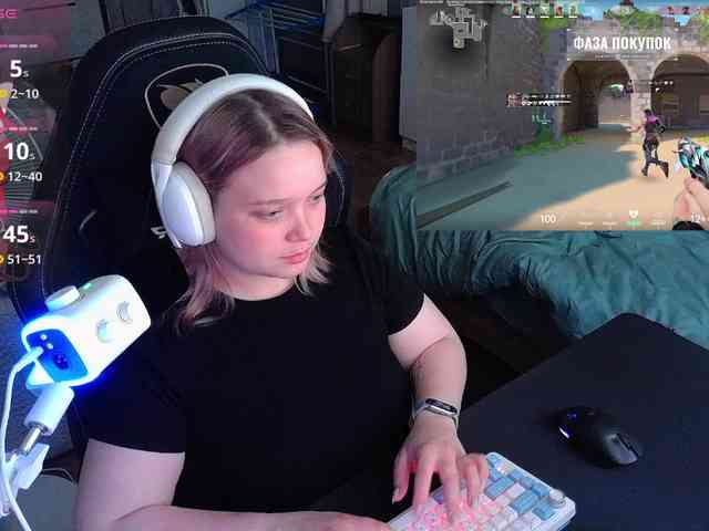 AlinaAdams webcam