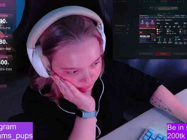 AlinaAdams webcam